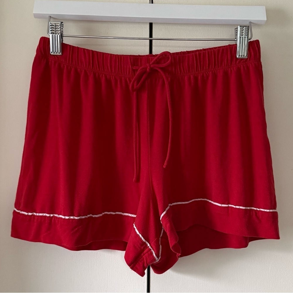 VICTORIA'S SECRET SoSoft™ Modal Red Pajama Shorts w White Piping Size XS